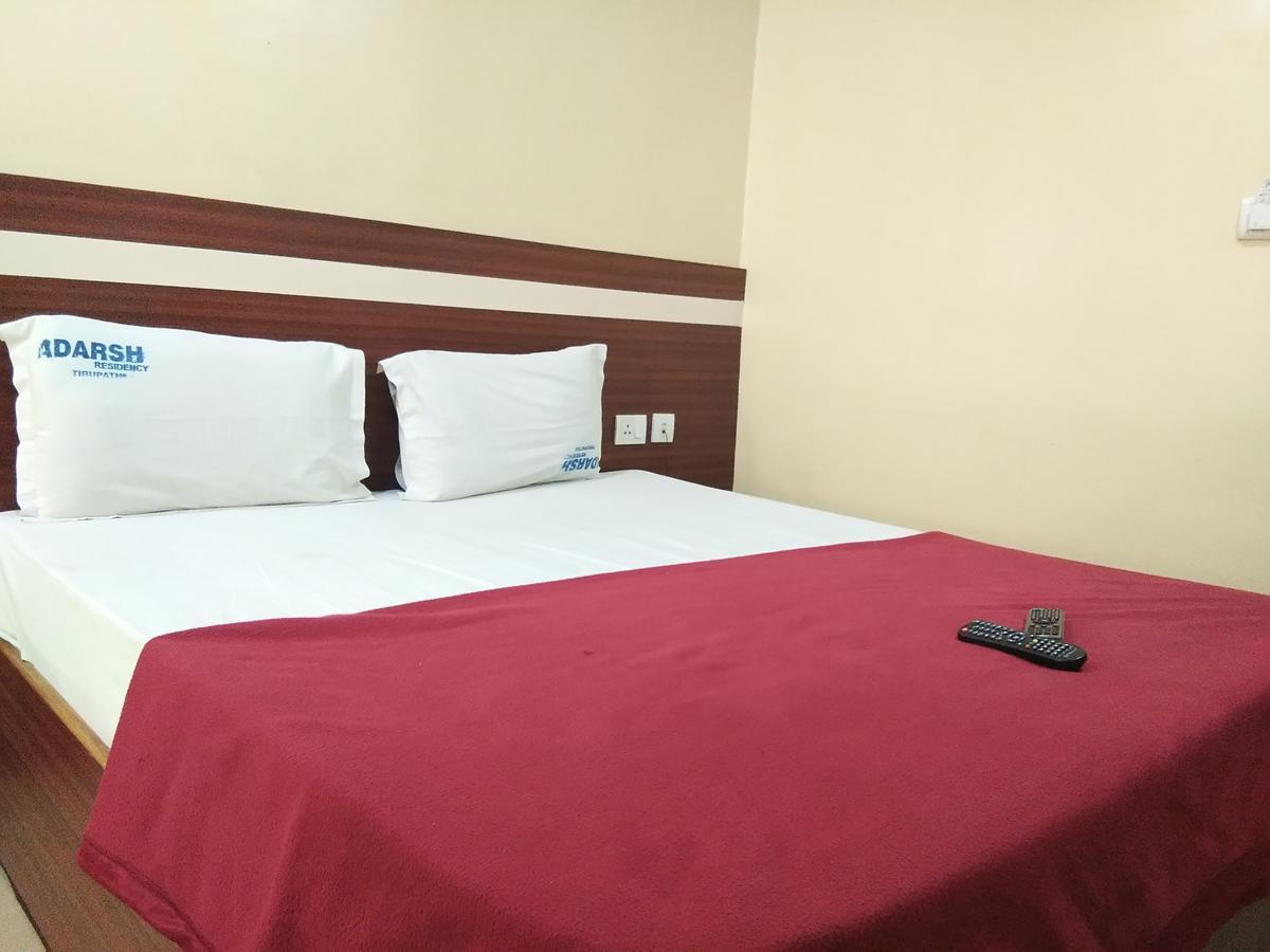 Hotel Adarsh Residency Tirupati Exterior foto