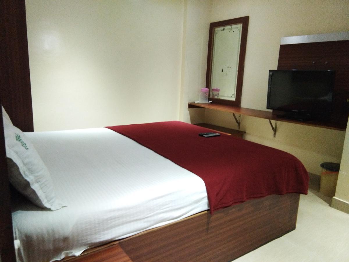 Hotel Adarsh Residency Tirupati Exterior foto